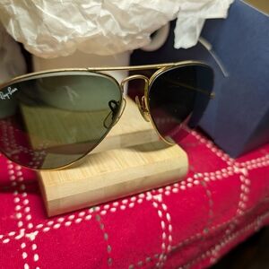 Ray-Ban Classic Gold Frame Sunglasses